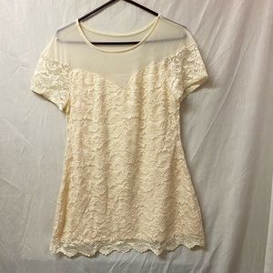 Short sleeve Venus top with mesh shoulders